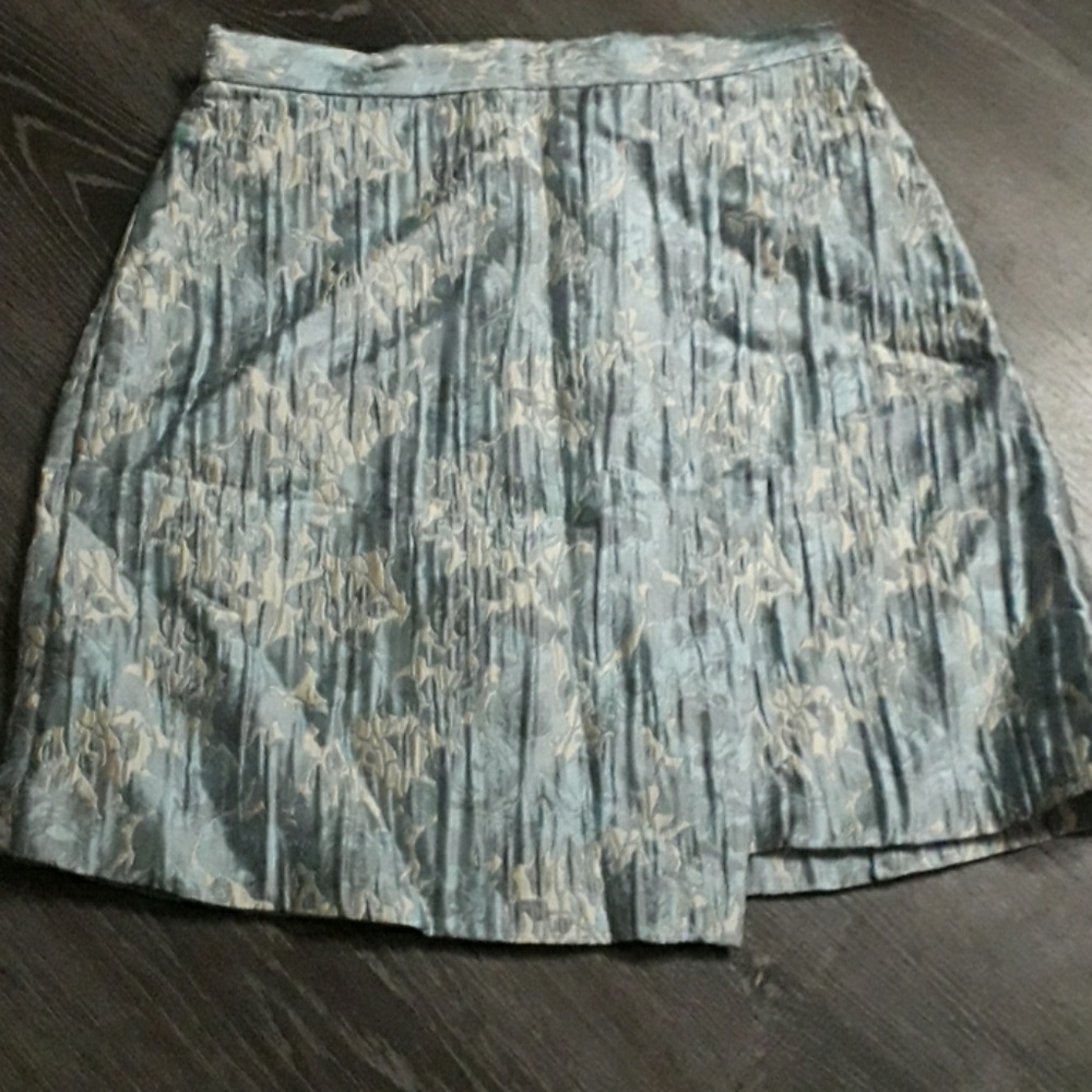 mini skirt